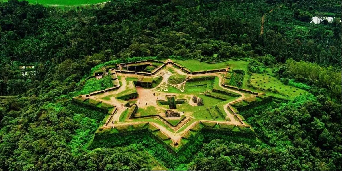 Sakleshpur Weekend Getaway: Majestic star shaped View of Manjarabad Fort Amidst Greenery
